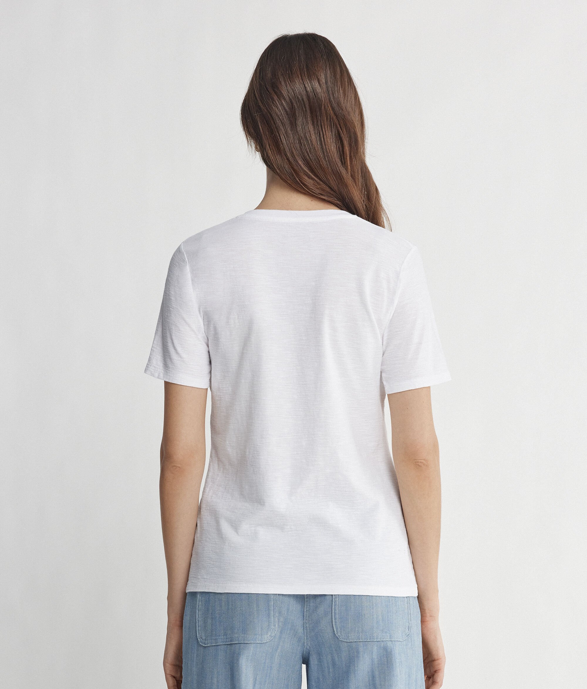 T-Shirt mit kurzen Ärmeln und V-Ausschnitt aus Baumwolle