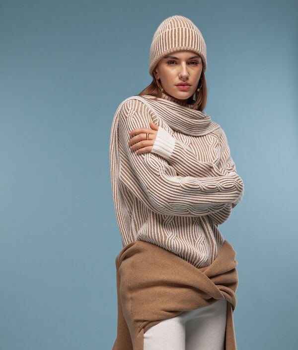 Two-Tone Ultrasoft Cashmere High-Neck Cable-Knit Jumper
