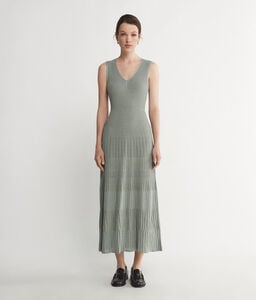 Lamé-Kleid mit V-Ausschnitt