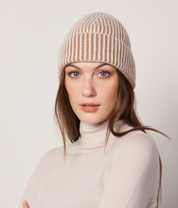 Two-Toned Ultrasoft Cashmere Hat