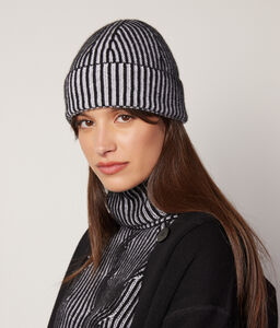 Two-Tone Ultrasoft Cashmere Hat
