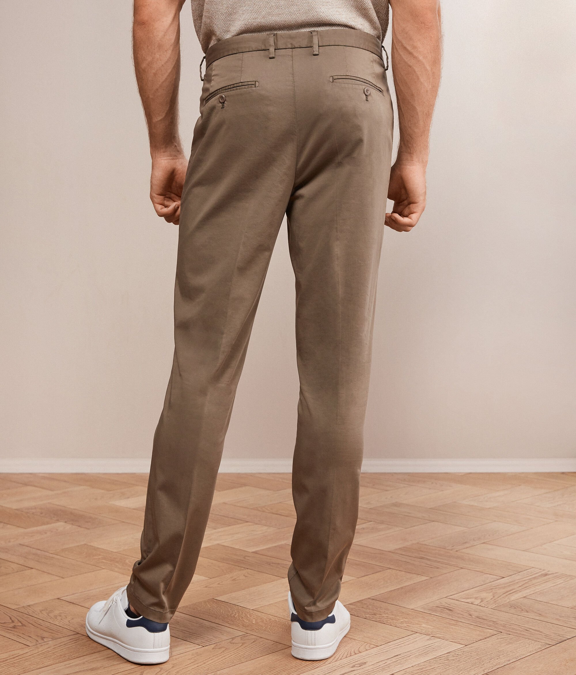 Pantaloni Chino Leggeri